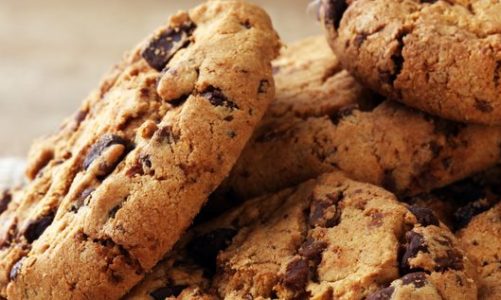 Different methods of storing cookies